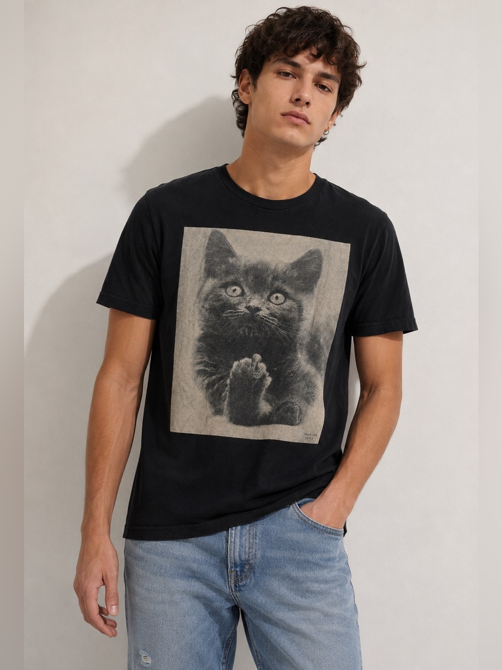 American Eagle Cat Graphic T-Shirt – Black – Men’s M